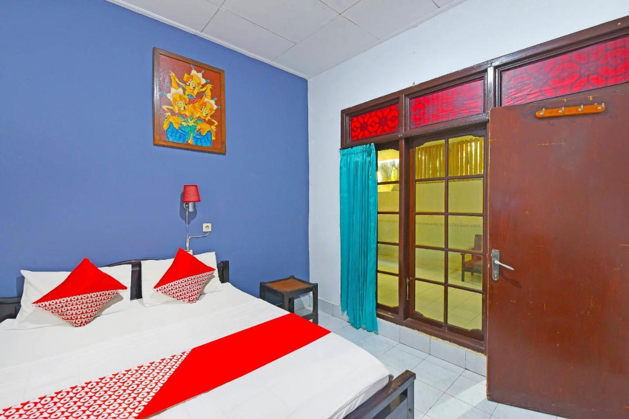 Oyo 3244 Grand Chandra Hotel Денпасар Экстерьер фото